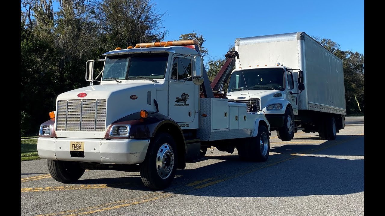 Box Truck Towing A1 TOW TRUCK OF WICHITA